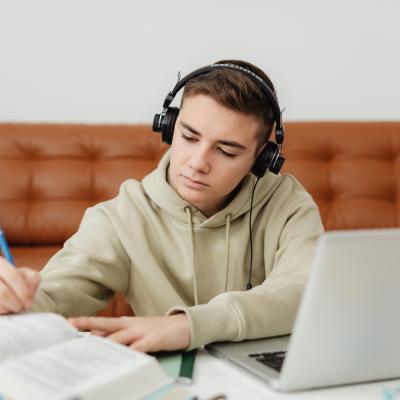 Estudar com música